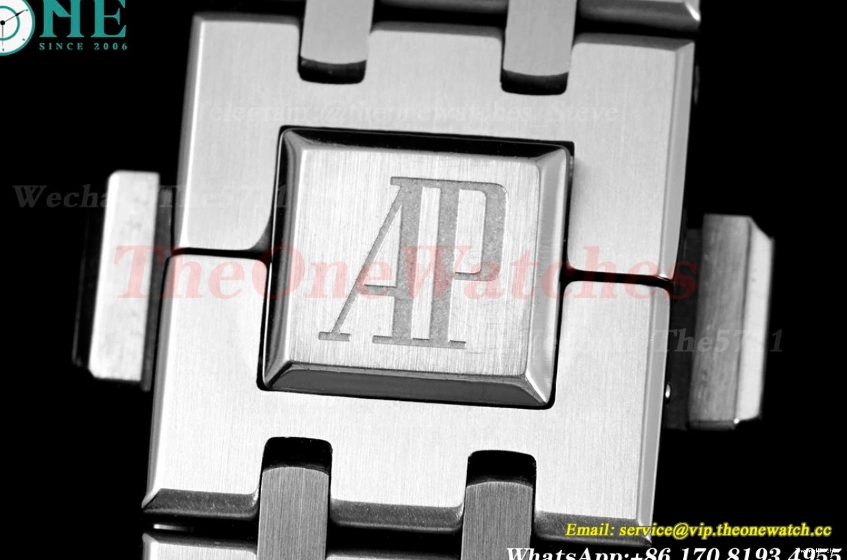 white Quartz Royal 8F Dial Ladies Swiss SS 33mm Oak SS 0218